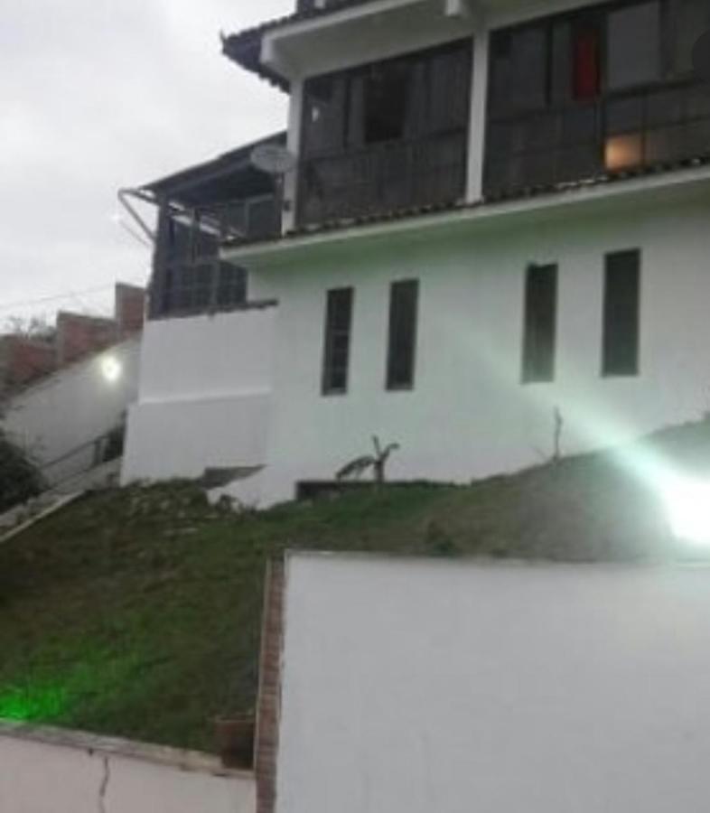 Hospedaria Divina Adega Guest House กาโบฟรีโอ ภายนอก รูปภาพ